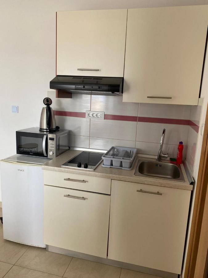 Apartmani Znaor Baška Voda Exteriér fotografie