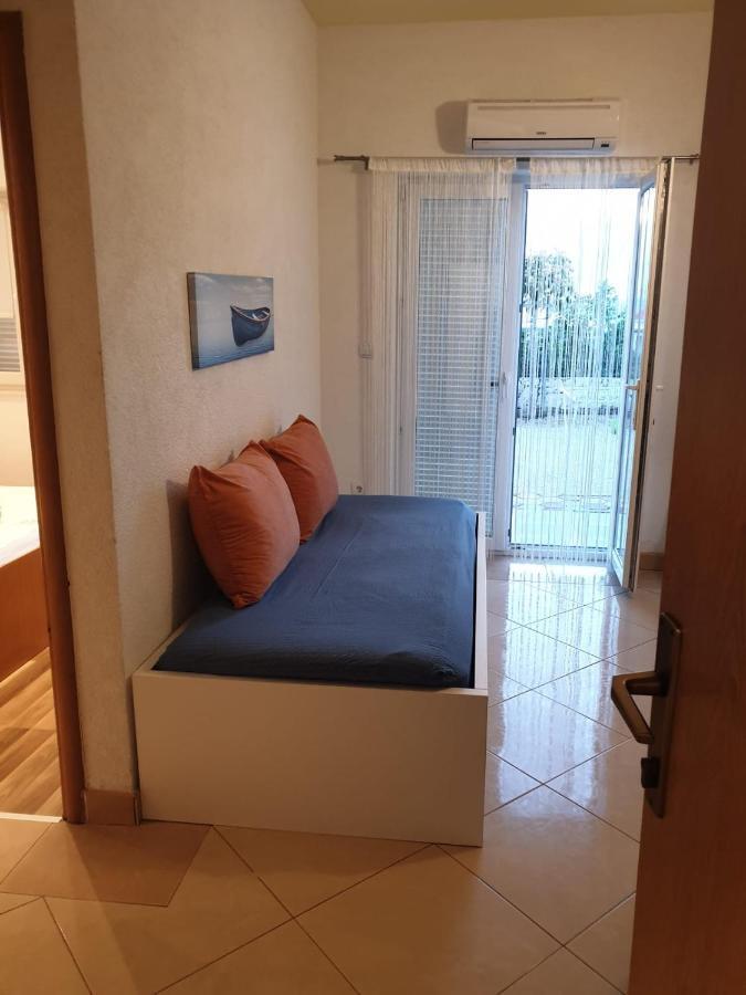 Apartmani Znaor Baška Voda Exteriér fotografie