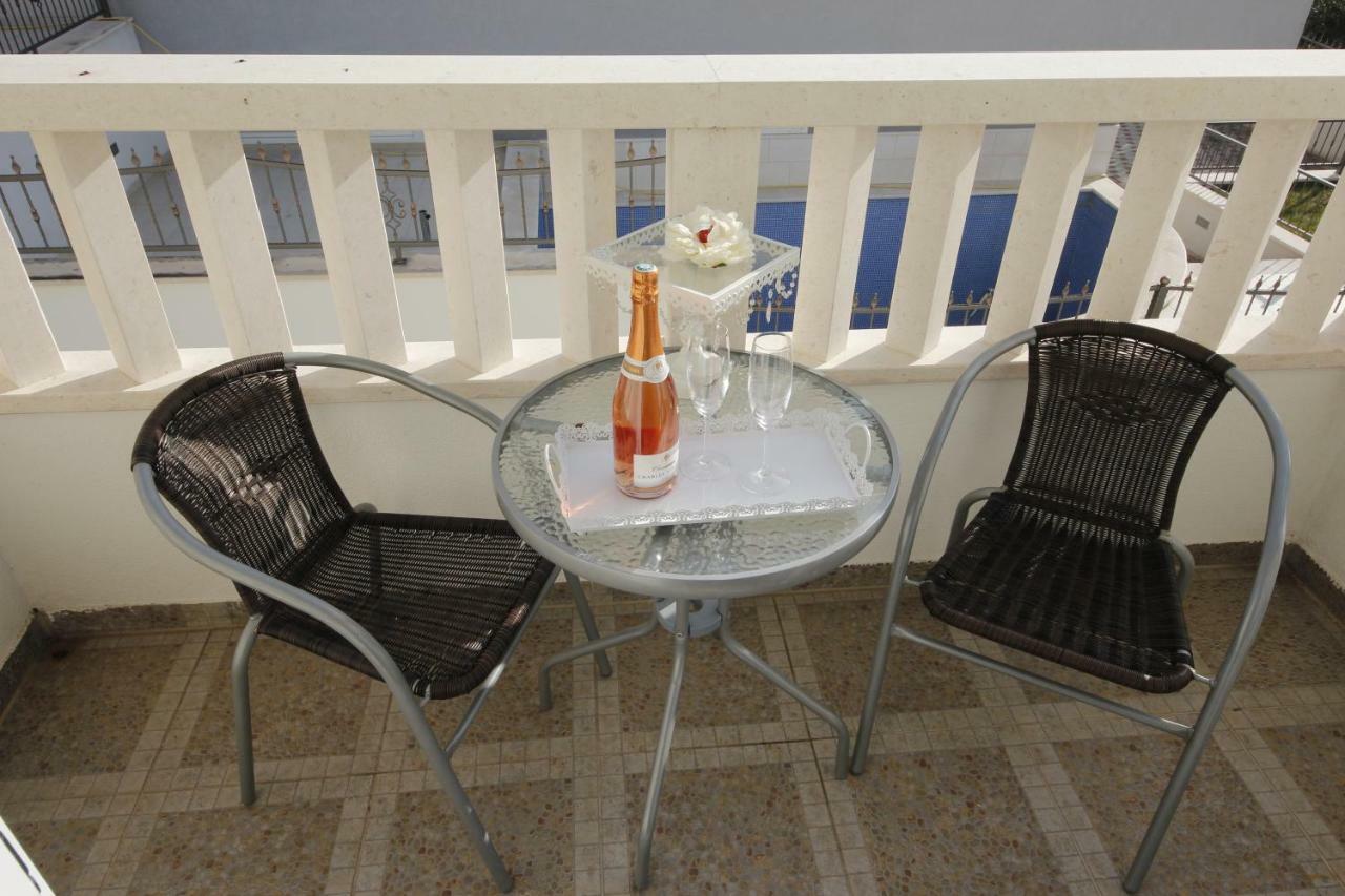 Apartmani Znaor Baška Voda Exteriér fotografie