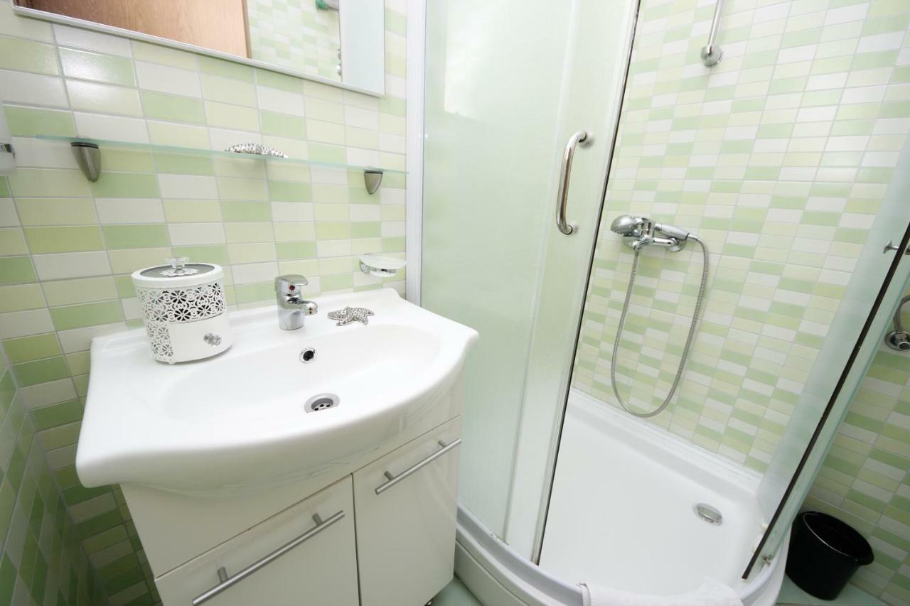 Apartmani Znaor Baška Voda Exteriér fotografie