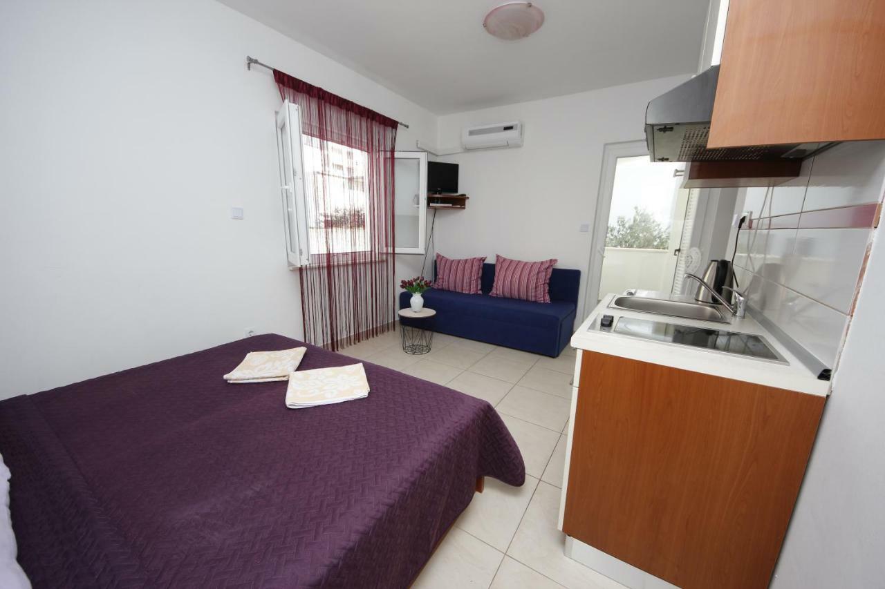 Apartmani Znaor Baška Voda Exteriér fotografie