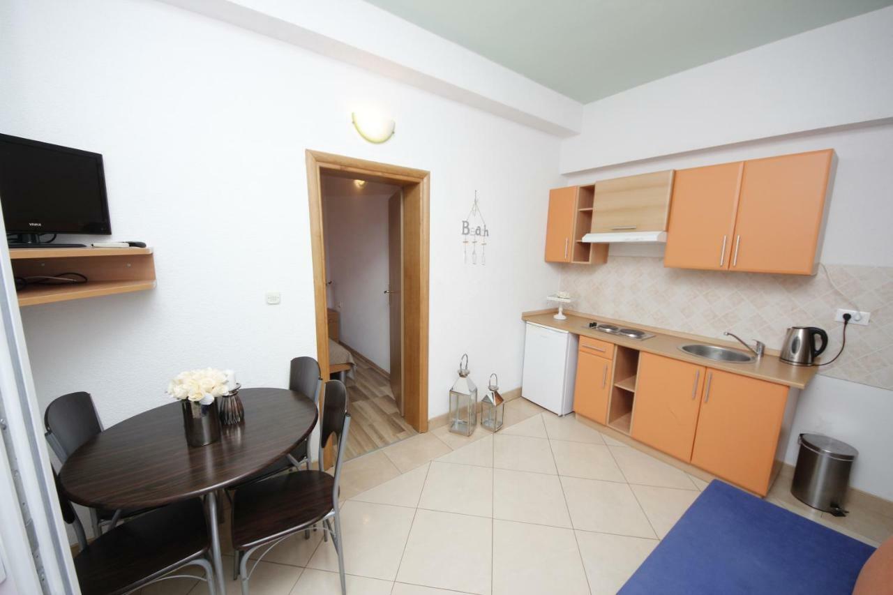 Apartmani Znaor Baška Voda Exteriér fotografie