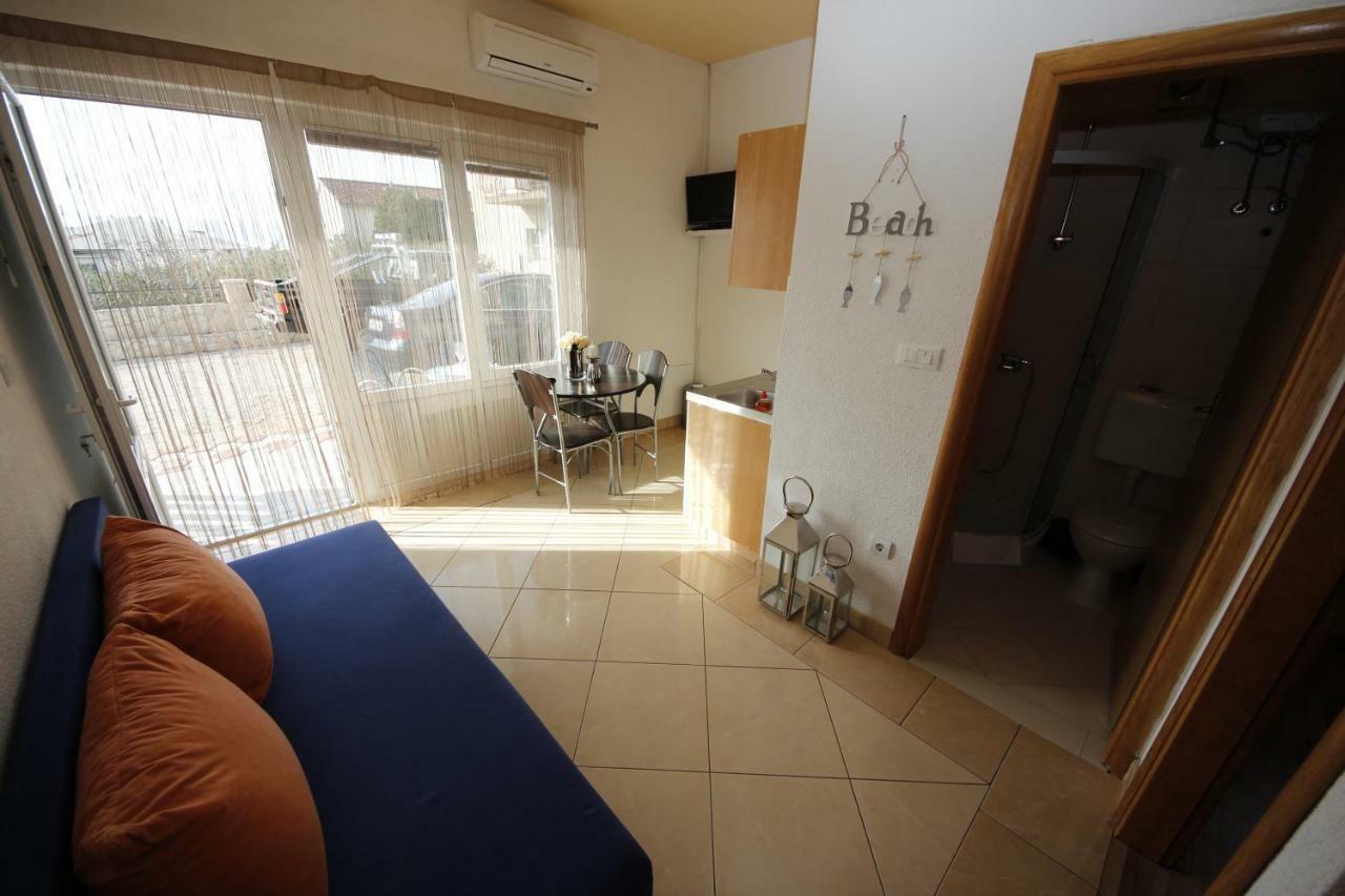 Apartmani Znaor Baška Voda Exteriér fotografie