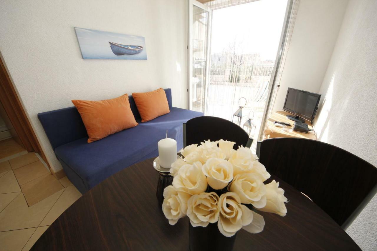 Apartmani Znaor Baška Voda Exteriér fotografie